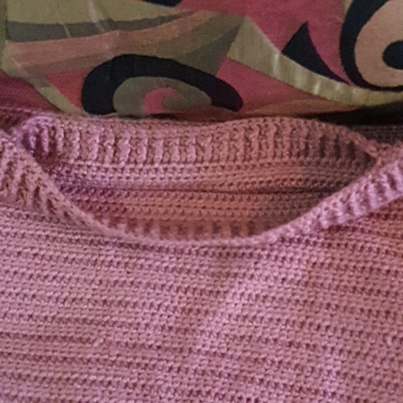 Unuque Handmade crochet sweater - Picture 2 of 2